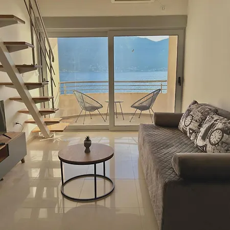 Waterfront Apartments Kotor Exterior photo